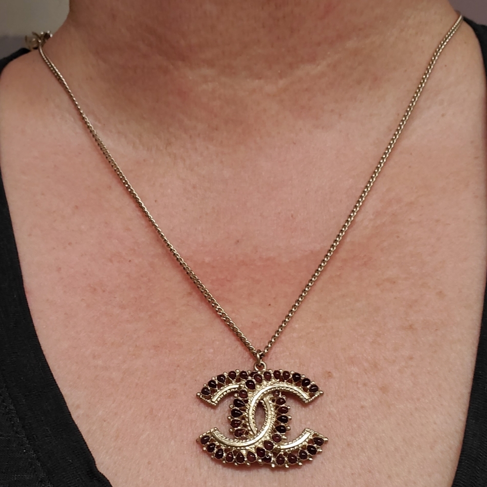 Authentic Chanel Necklace - Picture 1 of 6